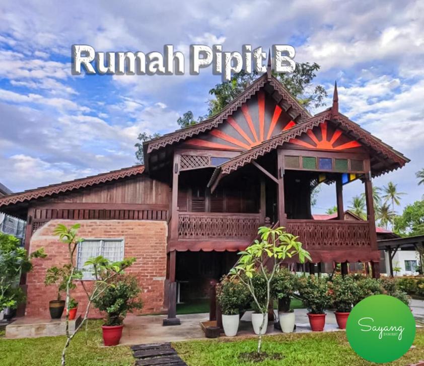 Holiday home Sayang Di Kaki Bukit Near Icon *