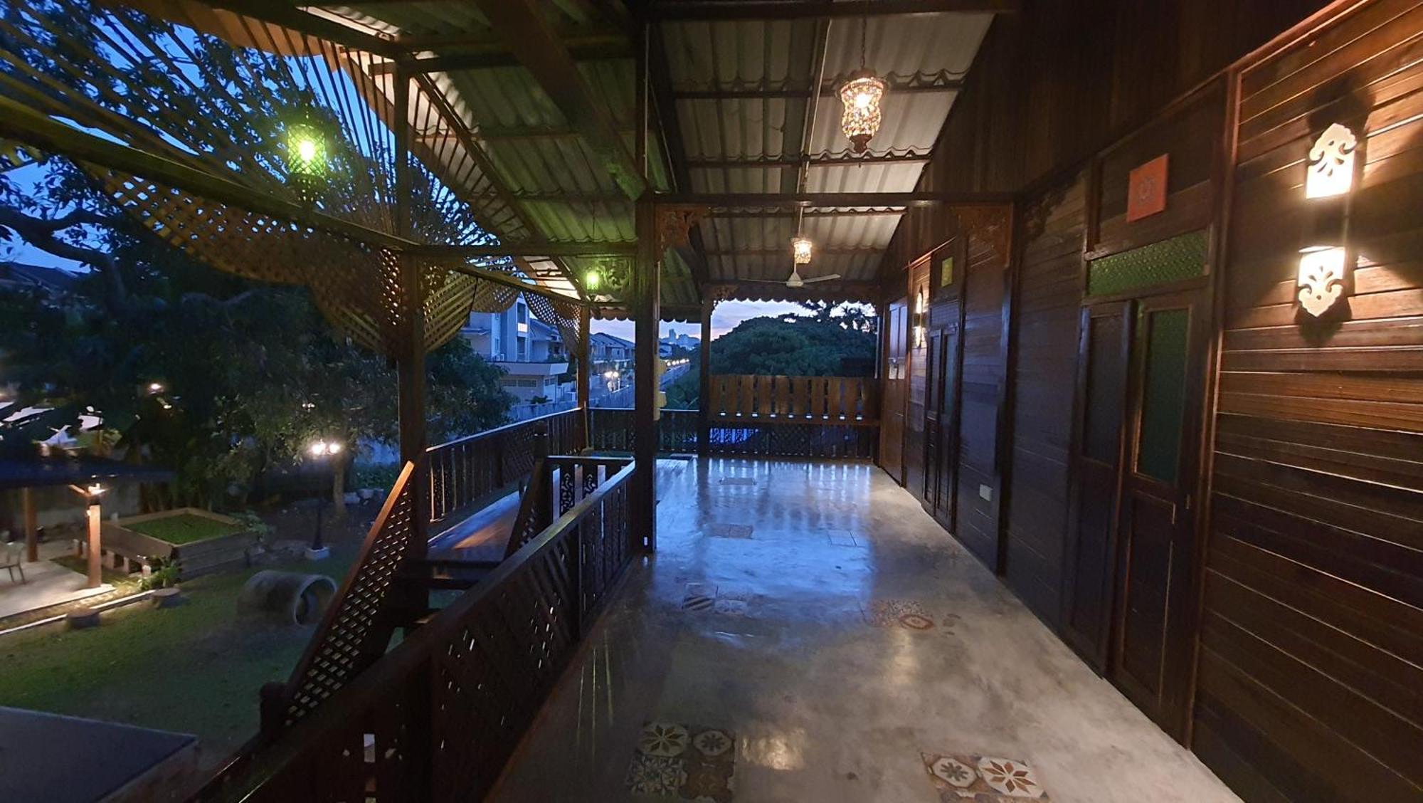 Rumah liburan Heritage 2 Bedrooms Near Icon *